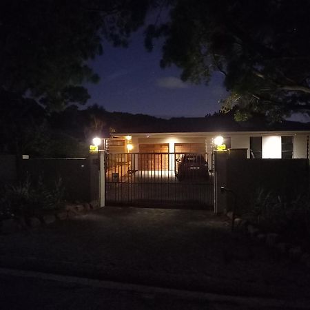 Somer House Guest Suites Somerset West Buitenkant foto