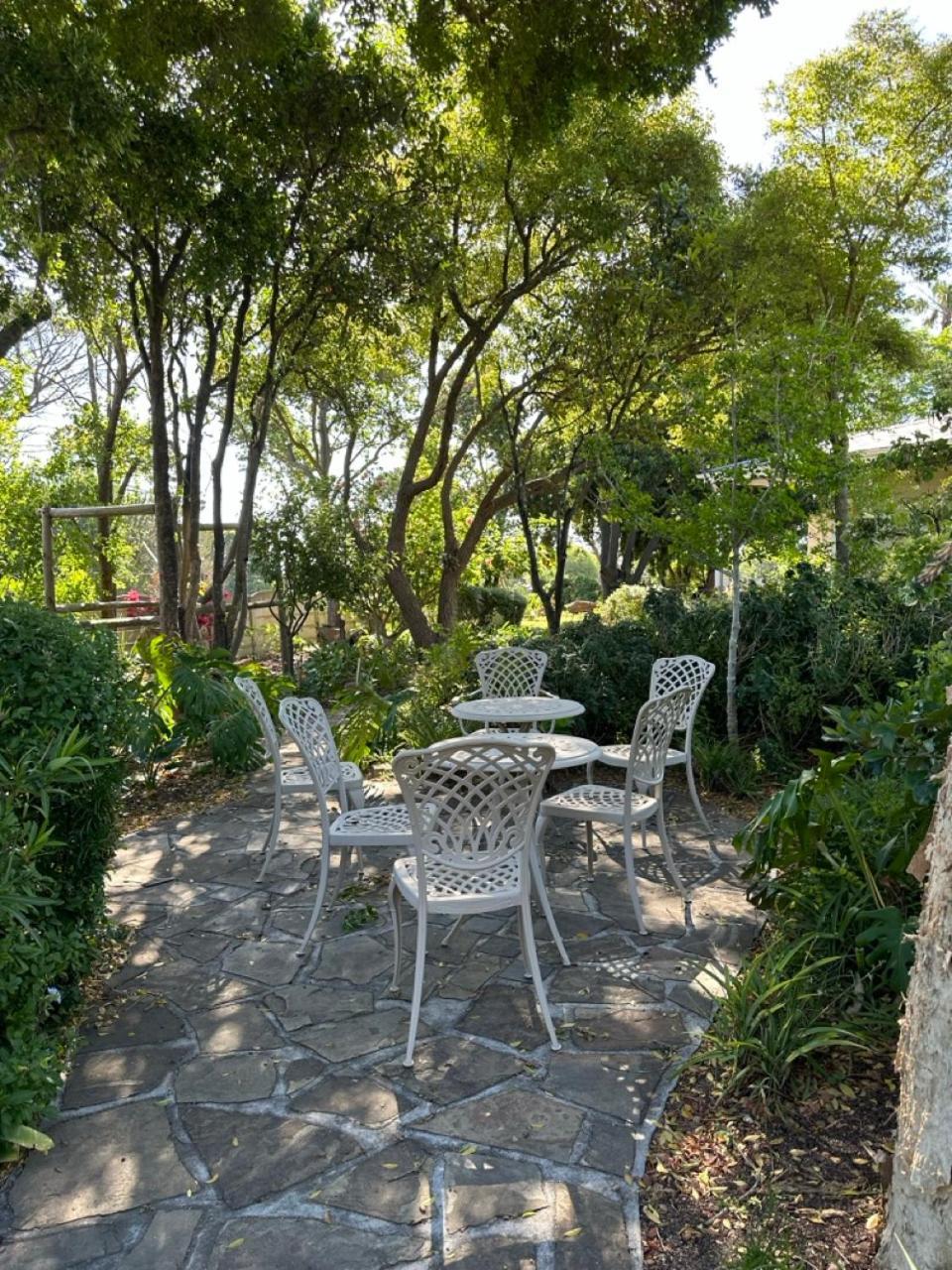 Somer House Guest Suites Somerset West Buitenkant foto