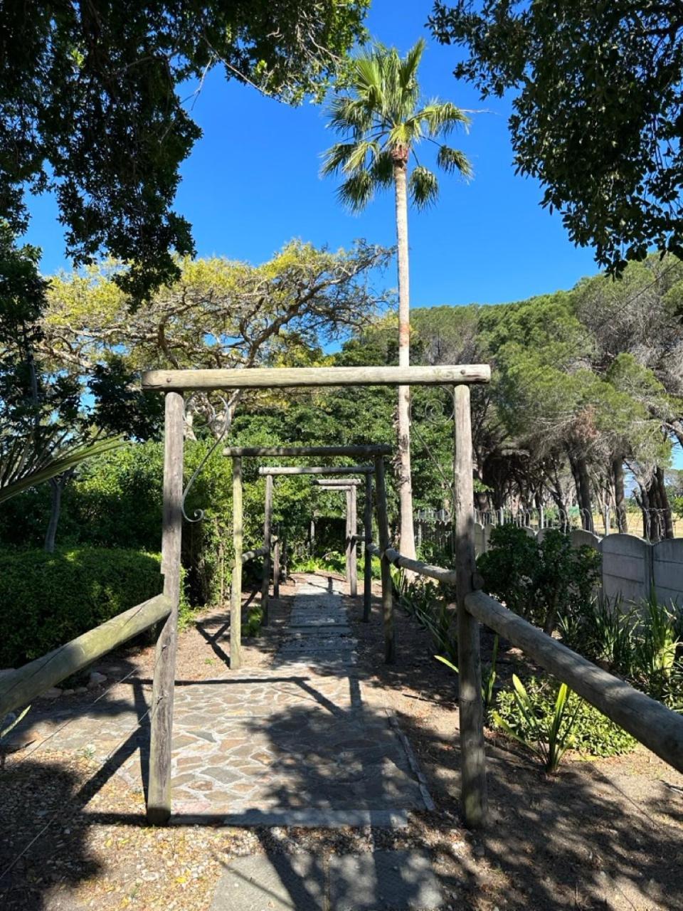 Somer House Guest Suites Somerset West Buitenkant foto