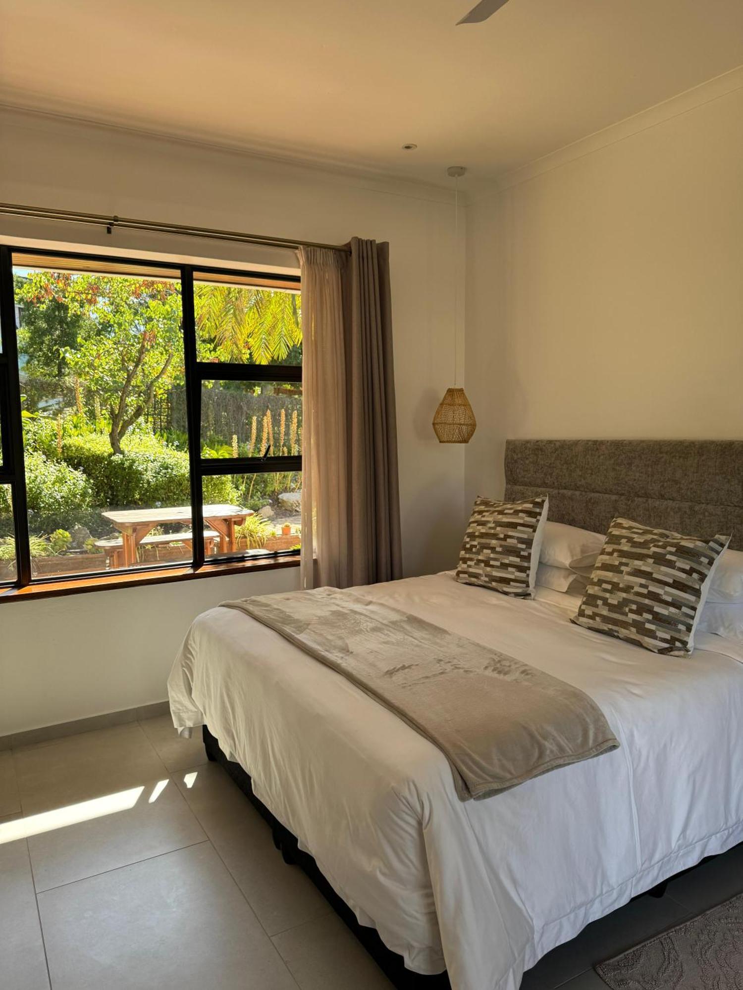 Somer House Guest Suites Somerset West Buitenkant foto