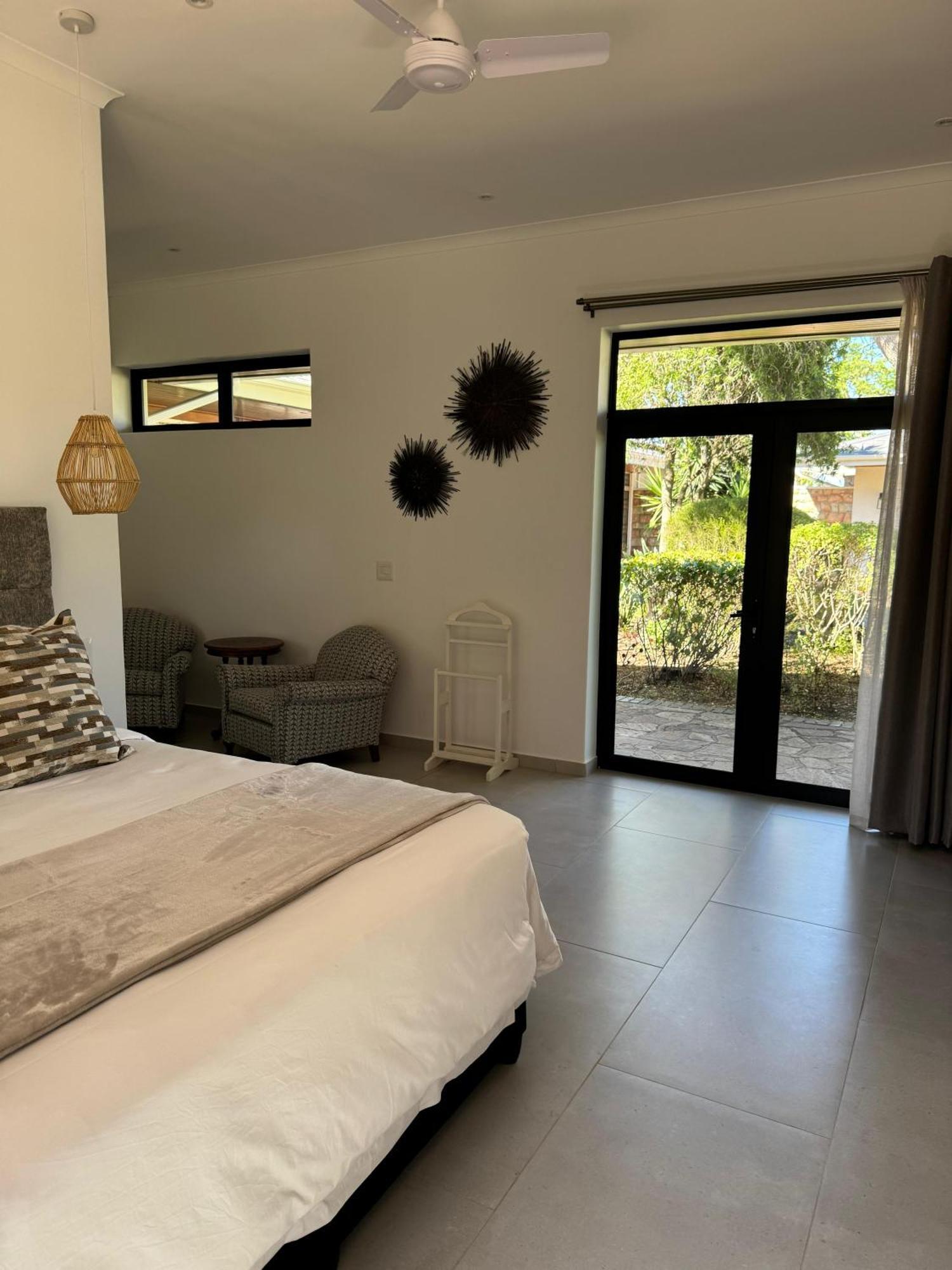 Somer House Guest Suites Somerset West Buitenkant foto