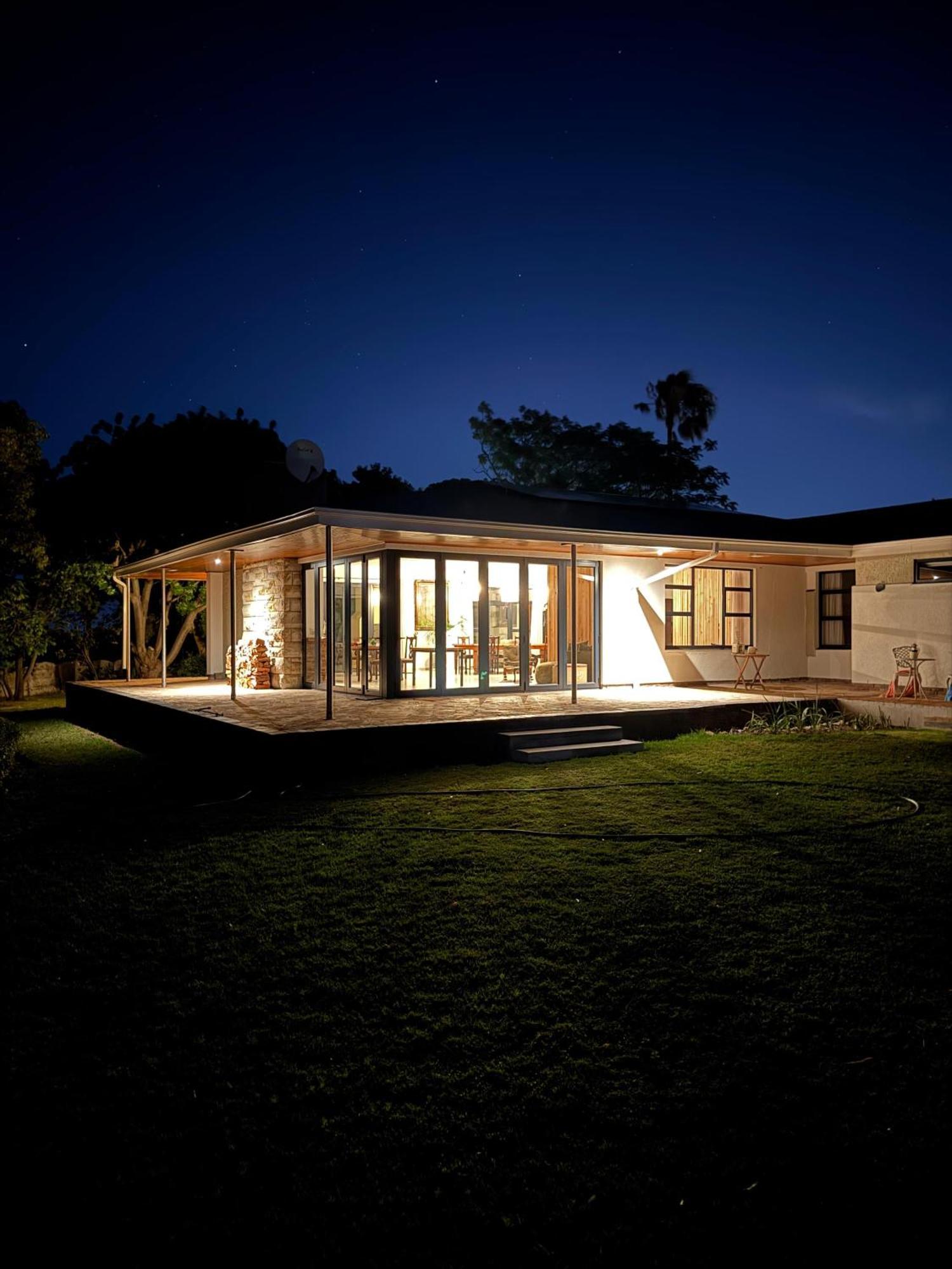 Somer House Guest Suites Somerset West Buitenkant foto