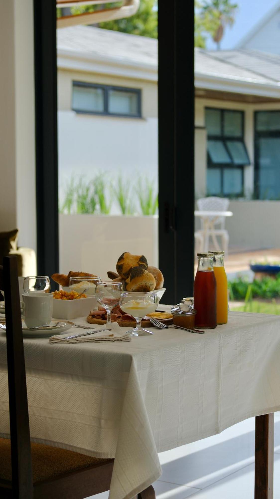 Somer House Guest Suites Somerset West Buitenkant foto
